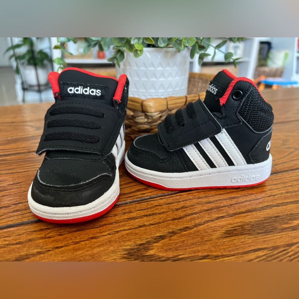 Red/Black/White Adidas, Baby Size 4 (US)